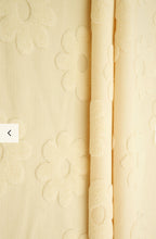 Load image into Gallery viewer, Daisy Jacquard Sweatshirt/Shorts Set in Ivory