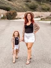 Load image into Gallery viewer, Megan Floral Kimono in Mocha Berry