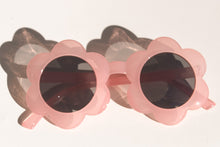 Load image into Gallery viewer, Daisy Round Sunnies in Dusty Pink
