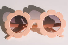Load image into Gallery viewer, Flower Child Sunnies in Peach
