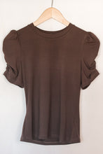 Load image into Gallery viewer, Cafe Ruched Top in Chocolate Biscotti Brown
