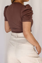 Load image into Gallery viewer, Cafe Ruched Top in Chocolate Biscotti Brown
