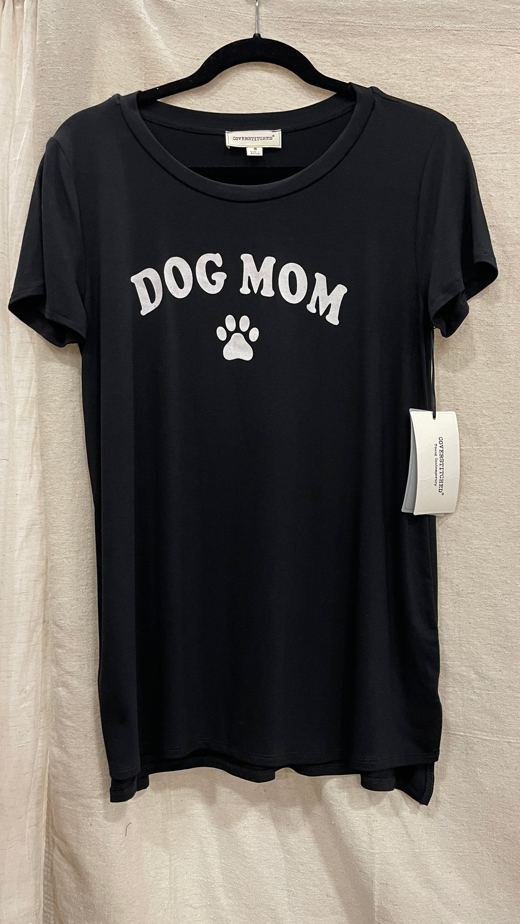 Dog Mom Graphic Tee